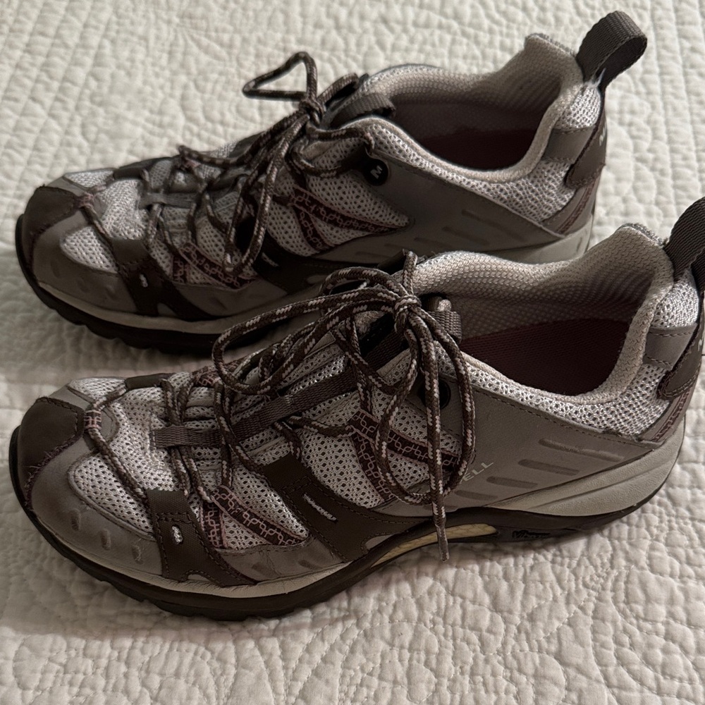 Women's Merrill walking/hiking shoes